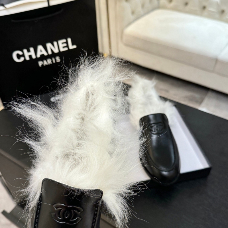 Ch**el loafers